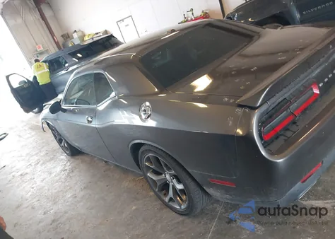 2016 Dodge Challenger R/T z USA, uszkodzony, nr VIN 2C3CDZBTXGH230877